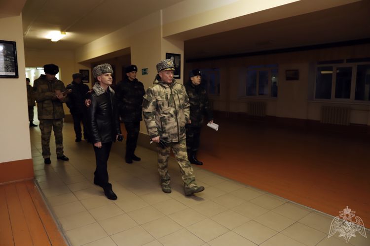 Командующий Приволжским округом Росгвардии проверил организацию службы в пермском управлении ведомства