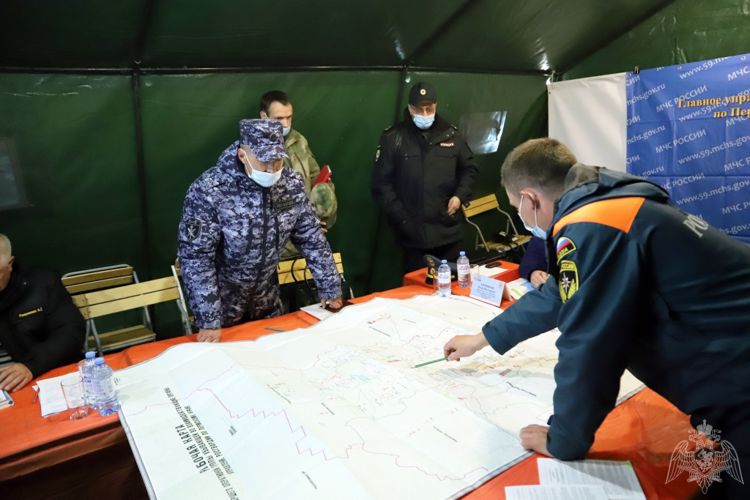 В Перми сотрудники Росгвардии приняли участие в комплексных командно-штабных учениях МЧС (фоторепортаж)