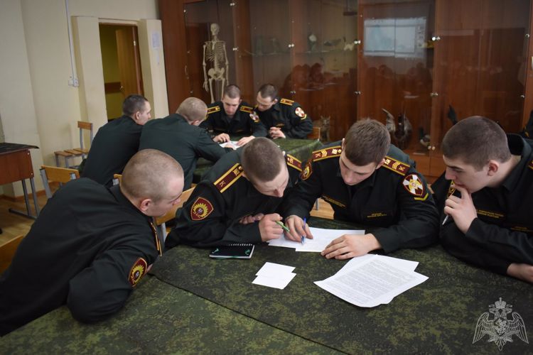 В Пермском военном институте Росгвардии прошла викторина «Кинолог Росгвардии - патриот России»