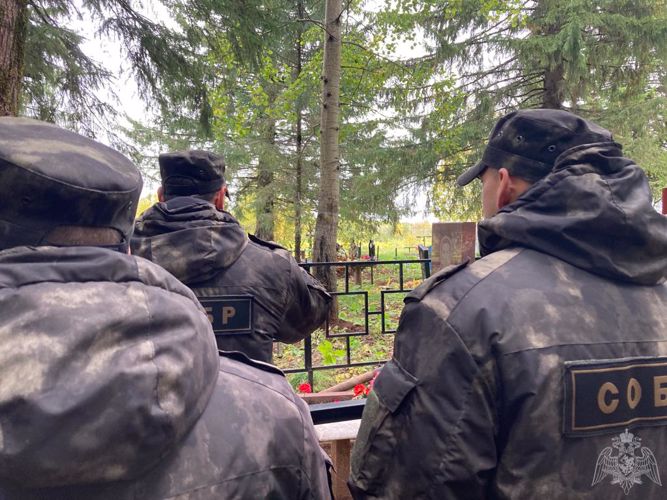 В Перми сотрудники СОБР почтили память погибших товарищей