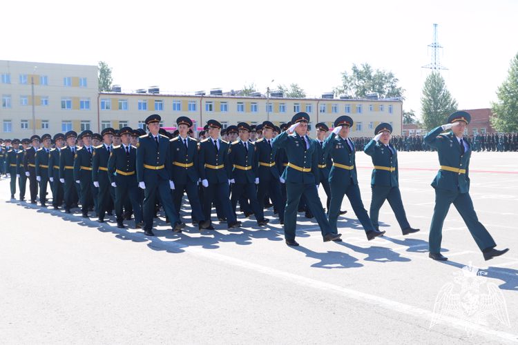 В Пермском военном институте Росгвардии состоялся выпуск молодых лейтенантов