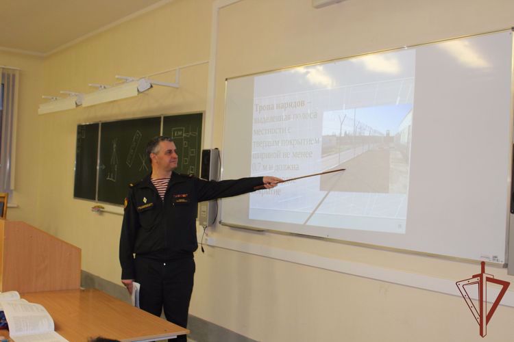 Преподаватели Пермского военного института Росгвардии провели открытое занятие