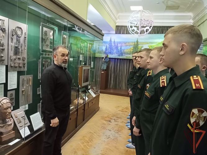 Курсанты Пермского военного института Росгвардии посетили Пермский краеведческий музей