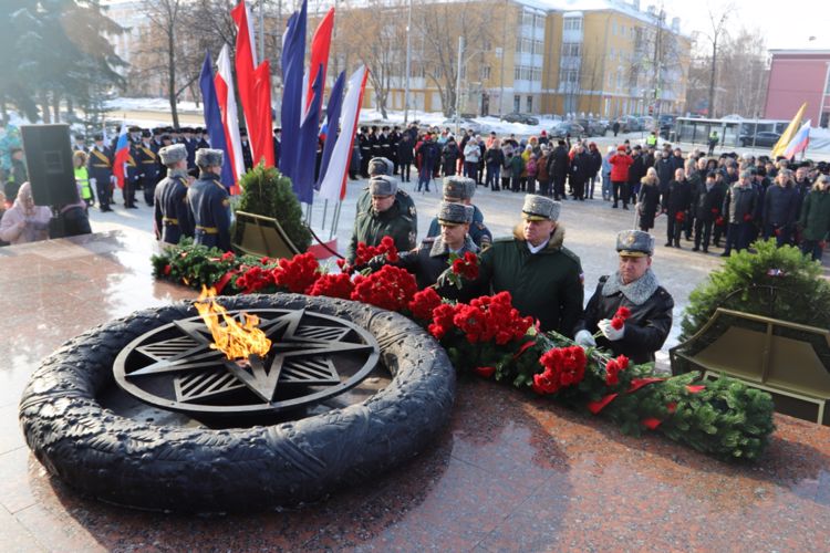 Начальник Управления Росгвардии по Пермскому краю принял участие в церемонии возложения венков и цветов