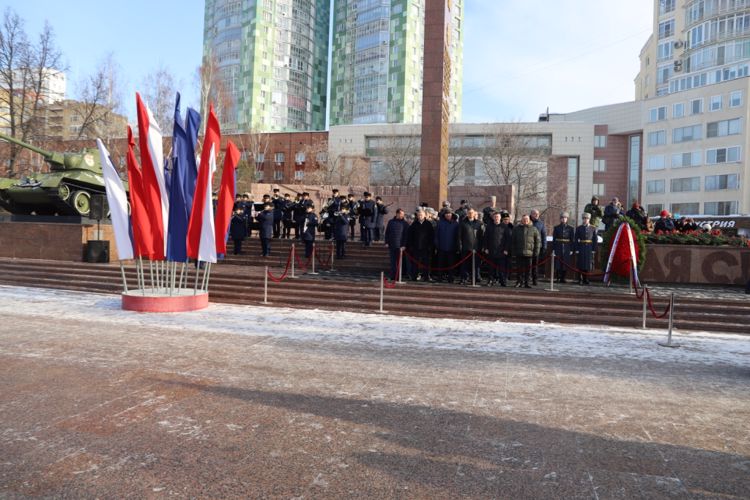 Начальник Управления Росгвардии по Пермскому краю принял участие в церемонии возложения венков и цветов