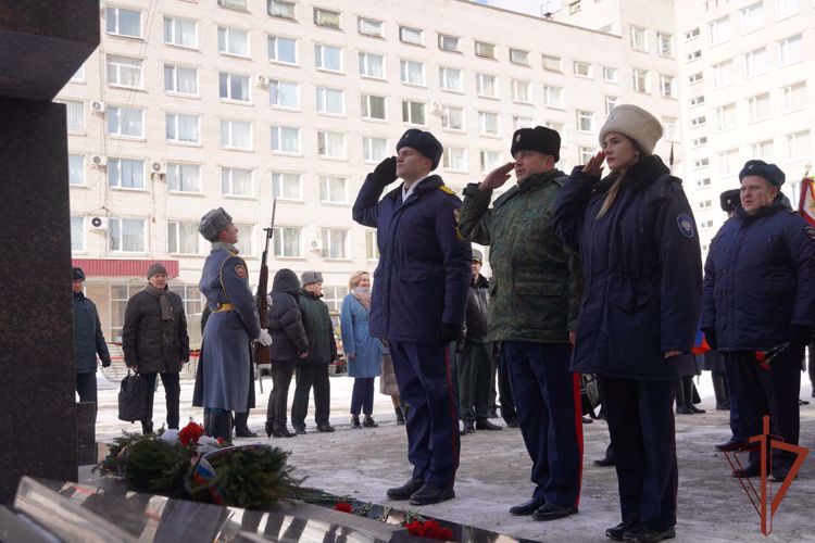 Генерал-полковник Виктор Стригунов поприветствовал участников Всероссийского конкурса патриотических проектов для воспитанников кадетских корпусов