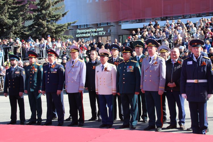В Перми росгвардейцы приняли участие в военном параде, посвящённом 78-й годовщине Победы в Великой Отечественной войне
