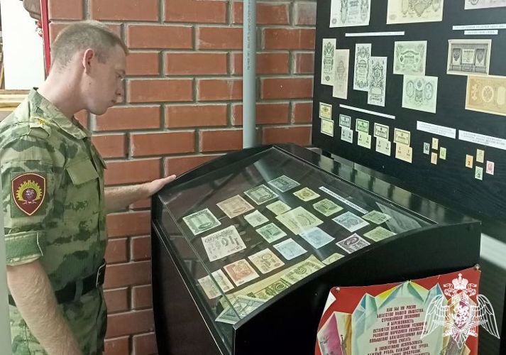 Курсанты Пермского военного института Росгвардии посетили музей торговли города Перми