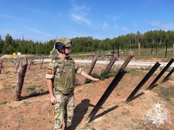 Курсанты Пермского военного института Росгвардии сдали экзамен по инженерной разведке