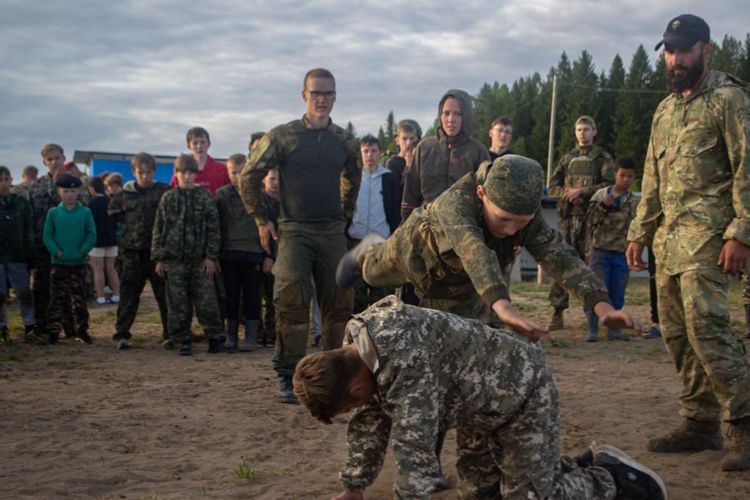 В Перми для детей росгвардейцев провели увлекательный квест