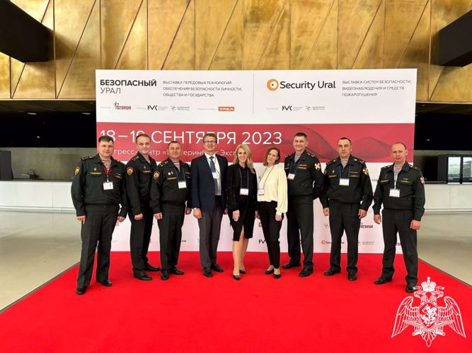 Офицеры Пермского военного института Росгвардии приняли участие в выставке передовых технологий