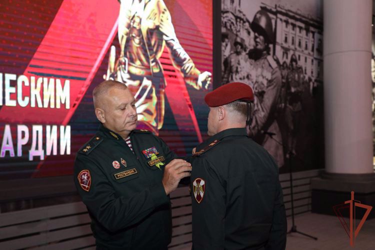 Генерал-лейтенант Алексей Воробьёв принял участие в торжественном мероприятии, посвященном дню образования военно-политических органов Росгвардии