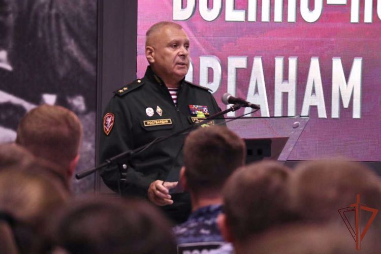 Генерал-лейтенант Алексей Воробьёв принял участие в торжественном мероприятии, посвященном дню образования военно-политических органов Росгвардии