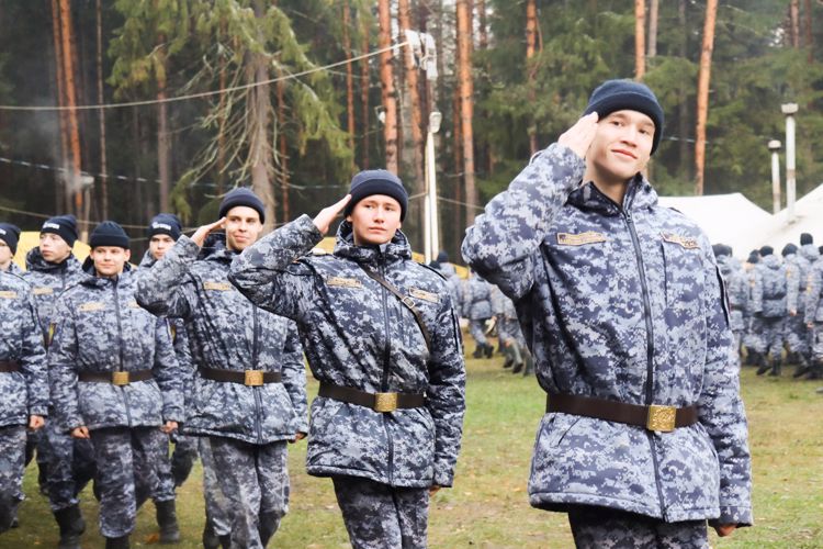 В Пермском президентском кадетском училище Росгвардии состоялся осенний учебно-полевой выход
