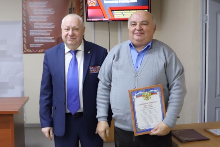 Начальник Управления Росгвардии по Пермскому краю поздравил ветеранов ведомства с Днем ветерана войск правопорядка
