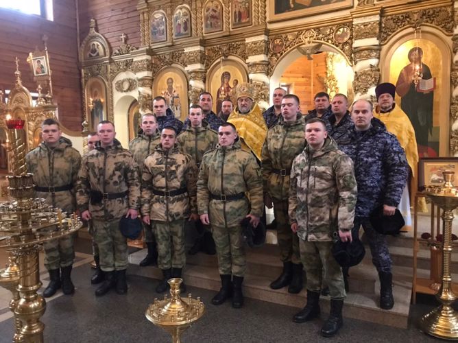 В Перми сотрудники и военнослужащие Росгвардии приняли участие в поминальной панихиде