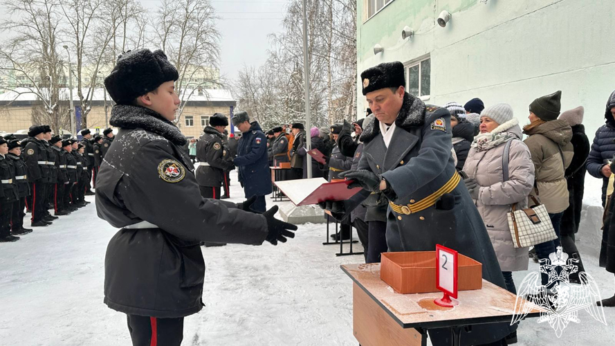 В Перми ветераны Росгвардии приняли участие в торжественных мероприятиях в «Пермском кадетском корпусе им. А.В. Суворова»