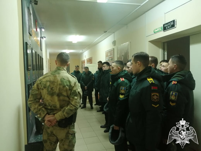 Сотрудники Управления Росгвардии провели экскурсию для курсантов