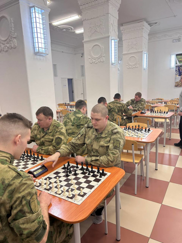 В Перми прошел турнир по шахматам среди росгвардейцев Кировского соединения