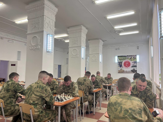 В Перми прошел турнир по шахматам среди росгвардейцев Кировского соединения