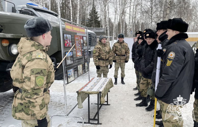 Военнослужащие Пермского военного института Росгвардии оказали помощь в организации эстафеты «Ратник»