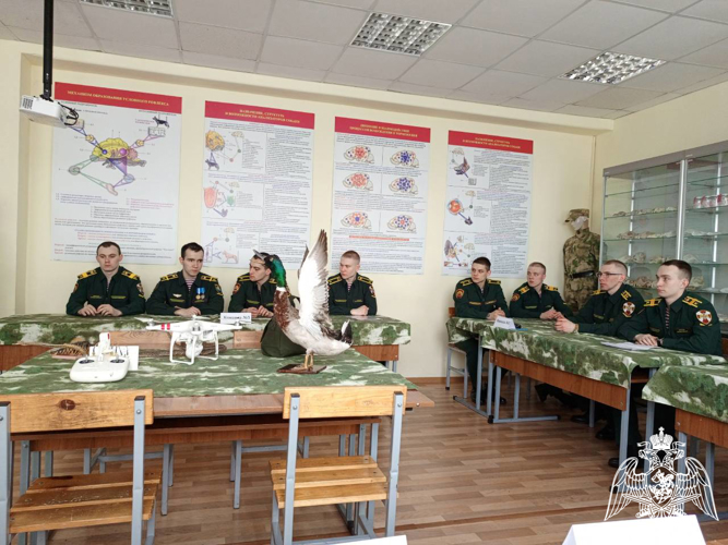 С курсантами кинологического факультета Пермского военного института Росгвардии прошел круглый стол