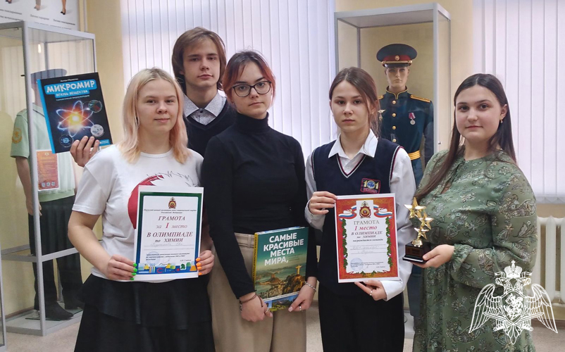 В Пермском военном институте Росгвардии прошла краевая олимпиада по химии