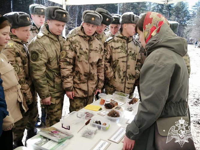 Курсанты Пермского военного института приняли участие в акции «День Черняевского леса»