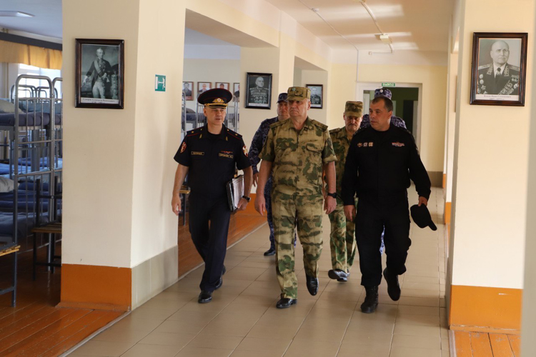 Командующий Приволжским округом Росгвардии проинспектировал подразделения ведомства в Пермском крае