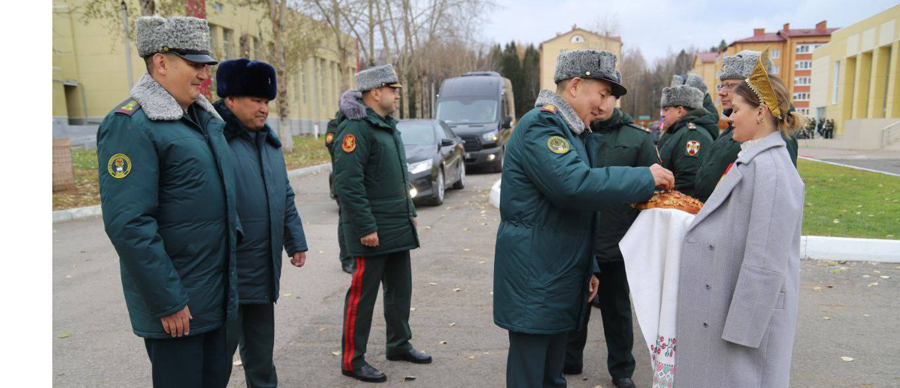 Делегация из Казахстана посетила Пермский военный институт Росгвардии