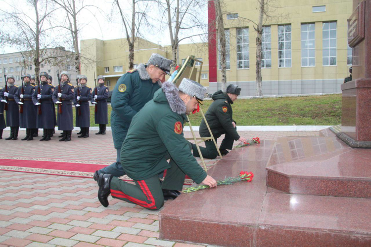 Делегация из Казахстана посетила Пермский военный институт Росгвардии