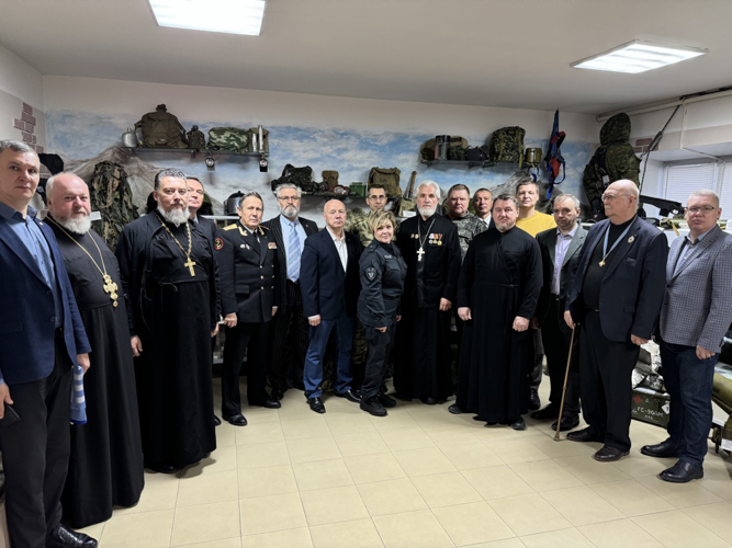 В Перми сотрудники Росгвардии провели экскурсию для представителей духовенства
