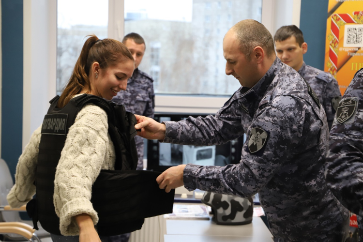 В Перми сотрудники Росгвардии приняли участие в форуме «Знание. Герои»
