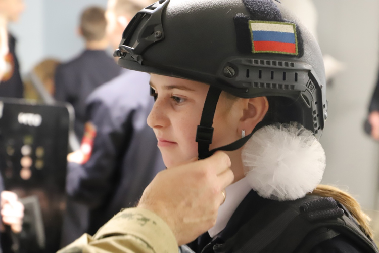 В Перми сотрудники Росгвардии приняли участие в форуме «Знание. Герои»