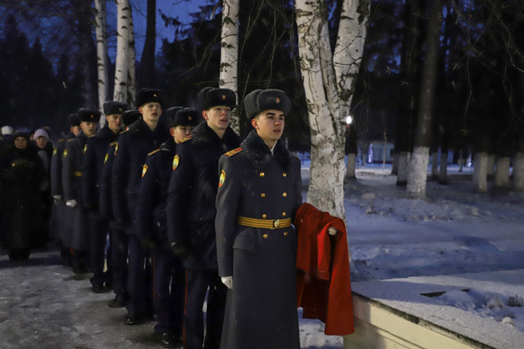 В Пермском президентском кадетском училище Росгвардии была открыта мемориальная плита в память о выпускниках, героически погибших при исполнении воинского долга