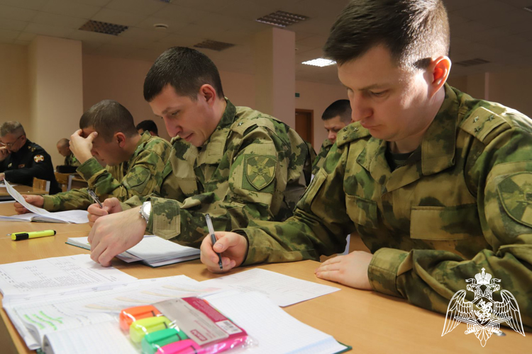В Пермском военном институте Росгвардии прошли занятия с руководителями учебных групп командирской подготовки