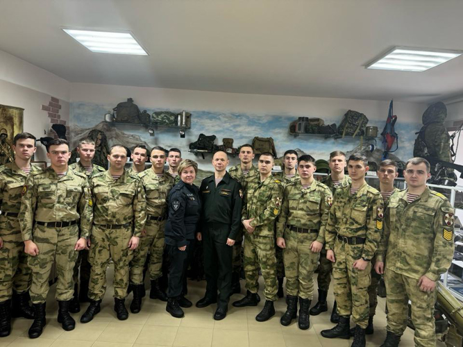 В гостях у пермского спецназа Росгвардии побывали курсанты Пермского военного института ведомства
