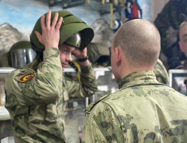 Курсанты Пермского военного института Росгвардии посетили СОБР «Стрелец» 