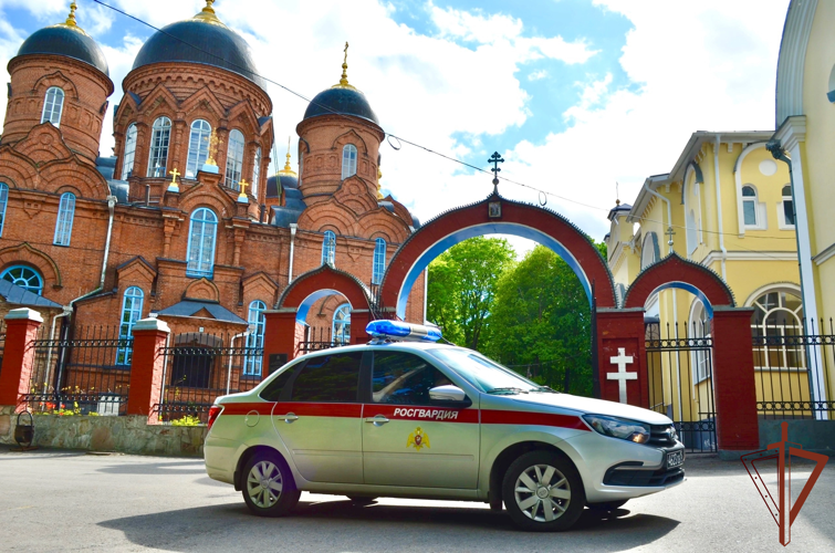 В Пермском крае росгвардейцы обеспечили безопасность и правопорядок во время празднования Светлого Христова Воскресения