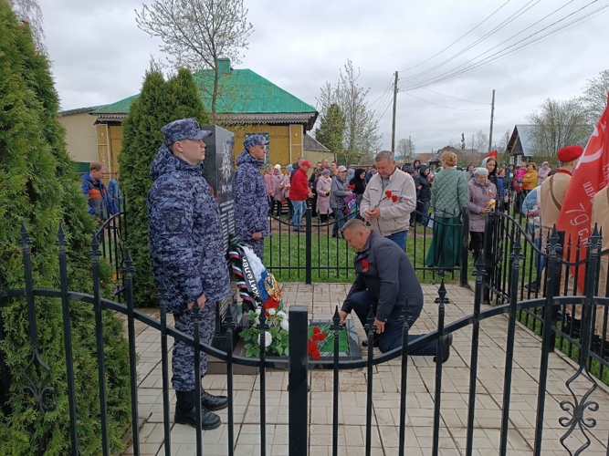 Военнослужащие Управления Росгвардии по Пермскому краю стояли в почетном карауле
