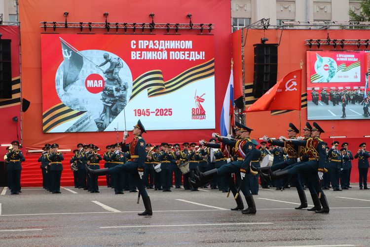 Военнослужащие Пермского военного института Росгвардии приняли участие в параде Победы в Перми