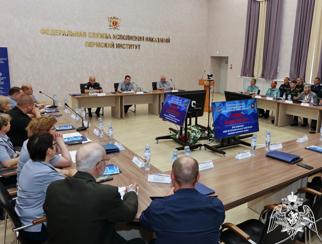 Преподаватели Пермского военного института Росгвардии приняли участие в неделе пенитенциарной кинологии в Пермском институте ФСИН России