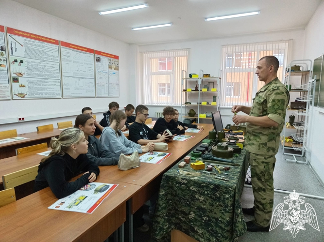 Учащиеся города Перми посетили факультет инженерного обеспечения Пермского военного института Росгвардии