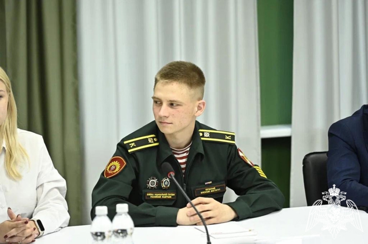 Губернатор Пермского края встретился с командой призеров Х Интеллектуальной олимпиады Приволжского федерального округа