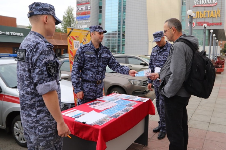 В Перми продолжаются агитационные мероприятия по набору на службу в Росгвардию