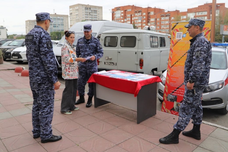В Перми продолжаются агитационные мероприятия по набору на службу в Росгвардию