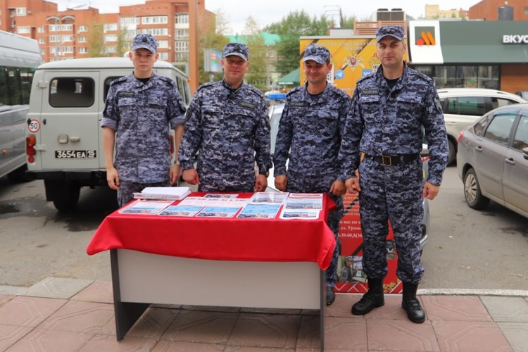 В Перми продолжаются агитационные мероприятия по набору на службу в Росгвардию
