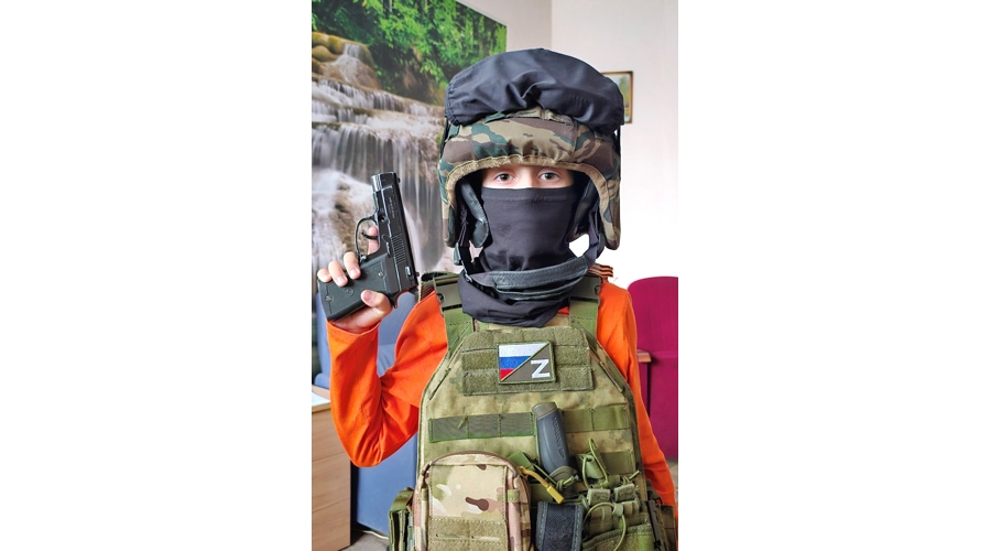 В Перми дети росгвардейцев приняли участие в курсе молодого бойца