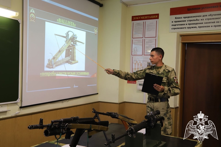 В Пермском военном институте Росгвардии прошло показное занятие в рамках круглого стола