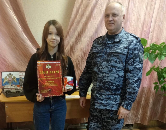 В Кунгуре сотрудники вневедомственной охраны Росгвардии подвели итоги творческого конкурса, посвященного 73-й годовщине службы